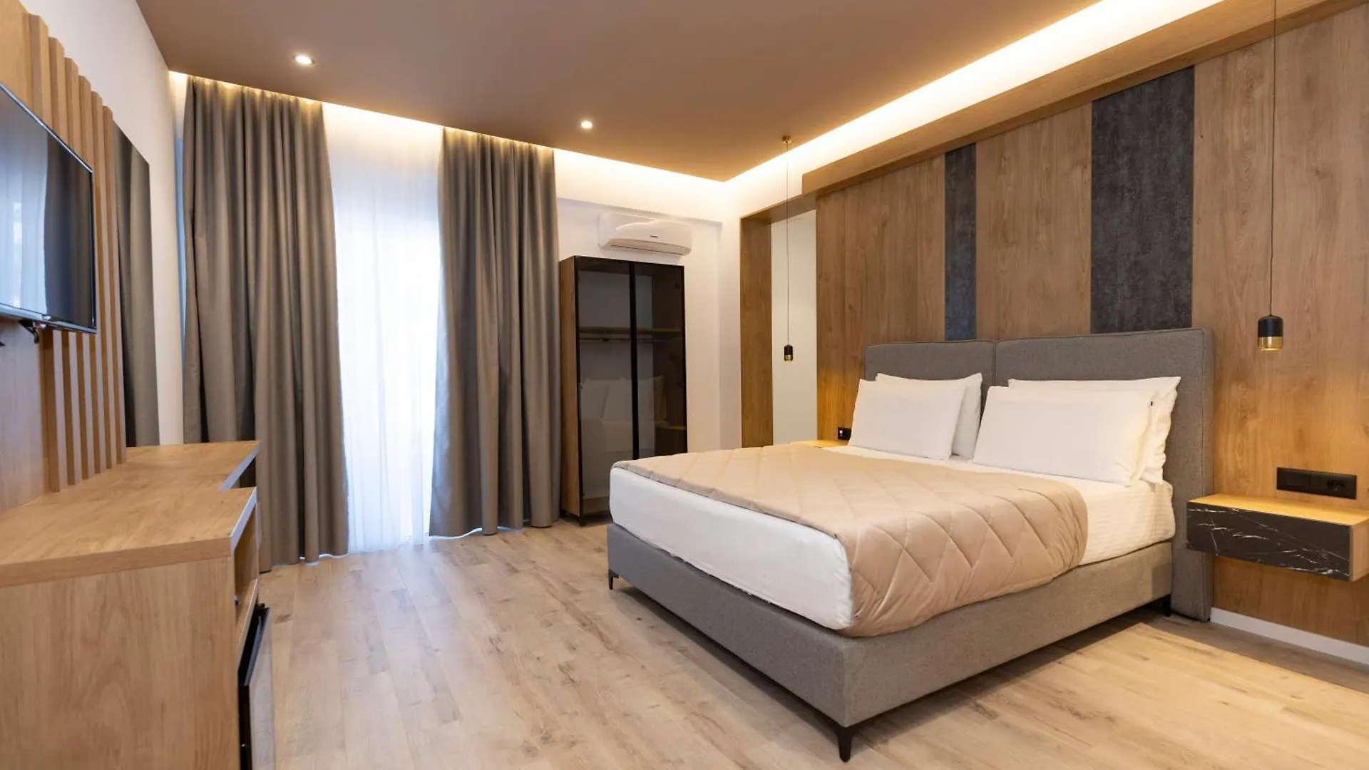 Hotel Joni Premium Ksamil 4*,