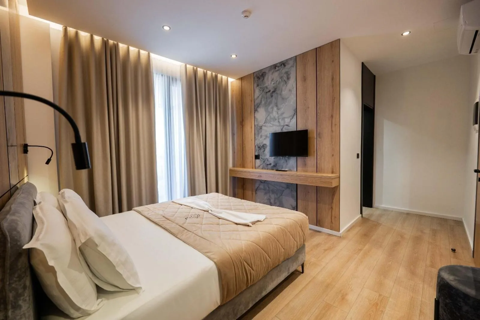 Hotel Joni Premium Ksamil 4*,  Albania
